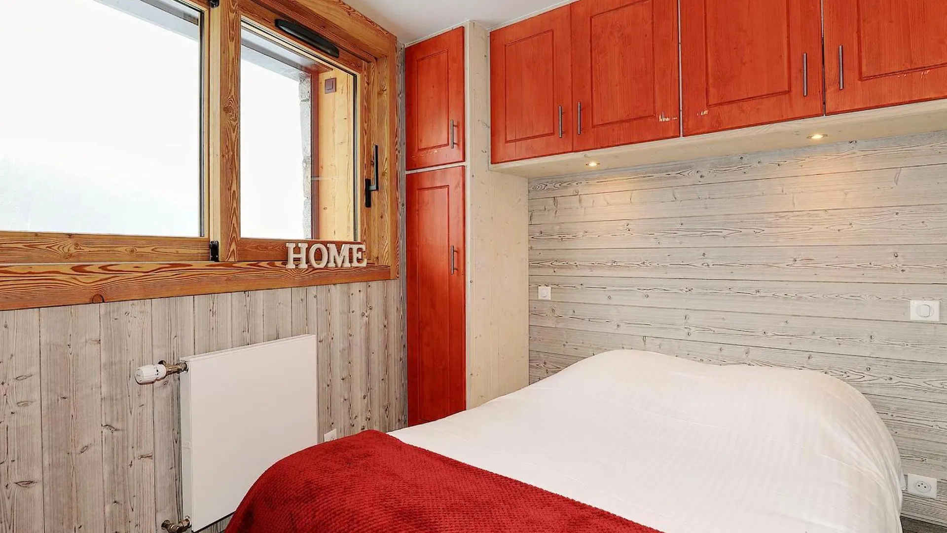 Appartement Renove A Courchevel Moriond, 3 Pieces, Balcon, Pour 6 Pers, Proche Pistes Et Centre Station - Fr-1-575-206 Apartment